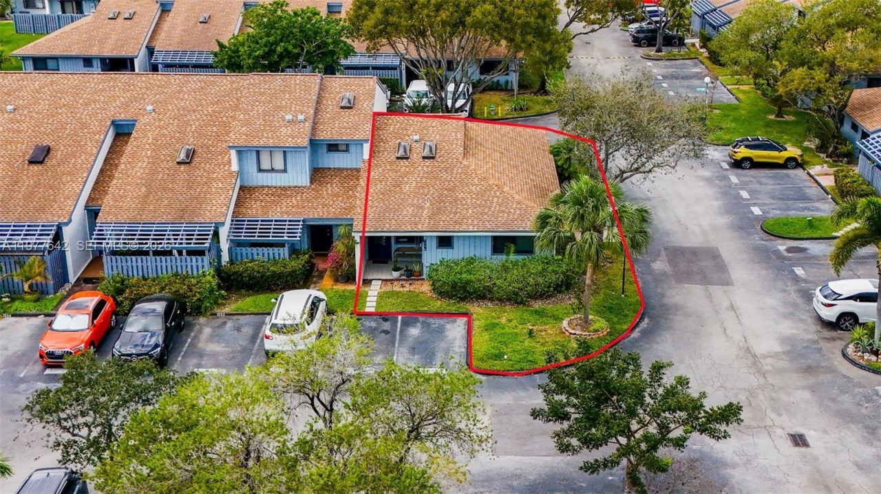 1662 N 14th Ter, Hollywood, FL 33020 Photo