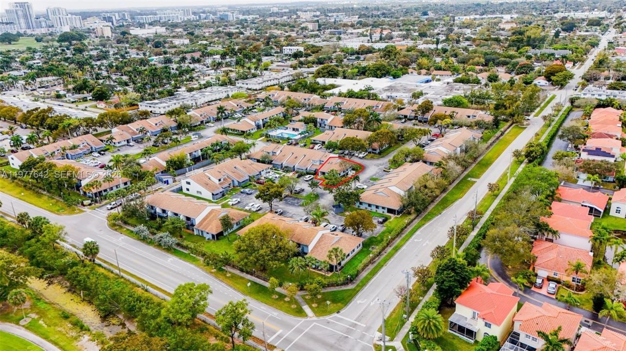 1662 N 14th Ter, Hollywood, FL 33020 Photo