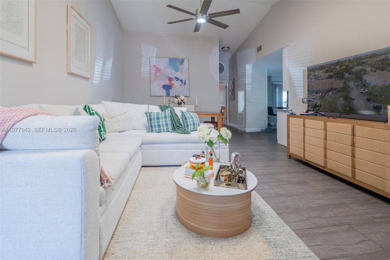 1662 N 14th Ter, Hollywood, FL 33020 Photo