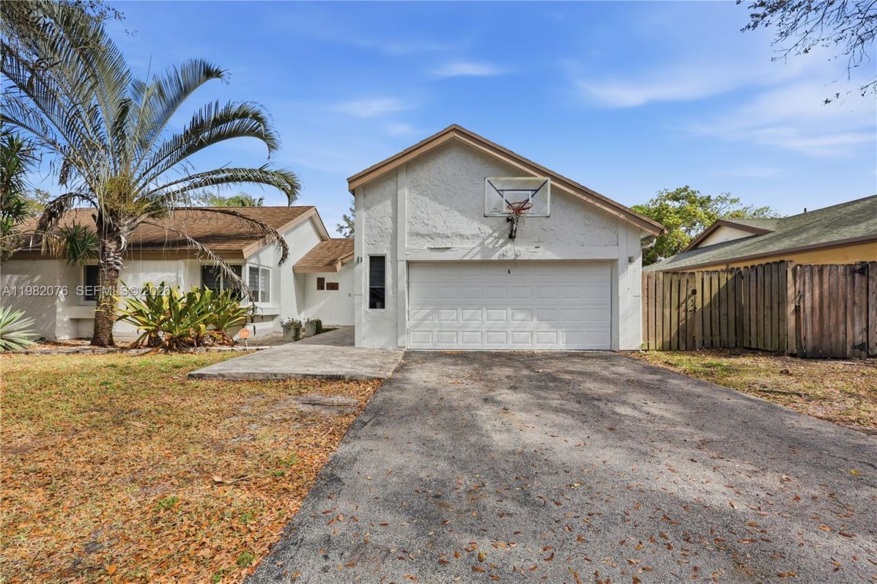 12203 Melissa Way , Cooper City, FL 33026 Photo