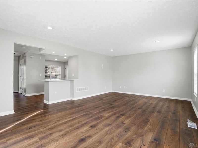 364 Mollie Drive, Hamilton, OH 45013 Photo 4