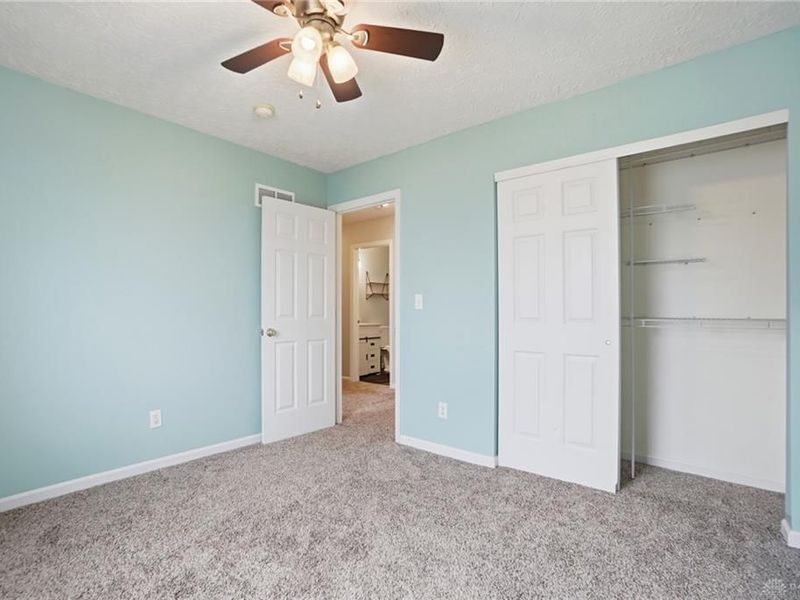 364 Mollie Drive, Hamilton, OH 45013 Photo 8