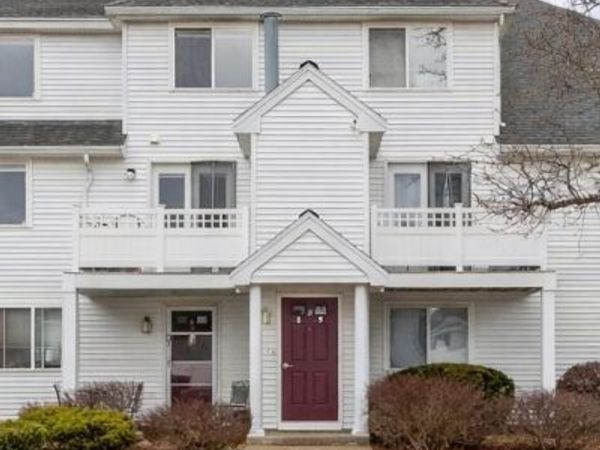 360 Littleton Road, Unit D8, Chelmsford, MA 01824