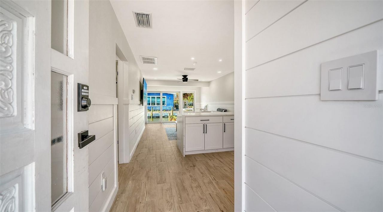 729 Saint Judes Drive S, Unit 3, Longboat Key, FL 34228 Photo