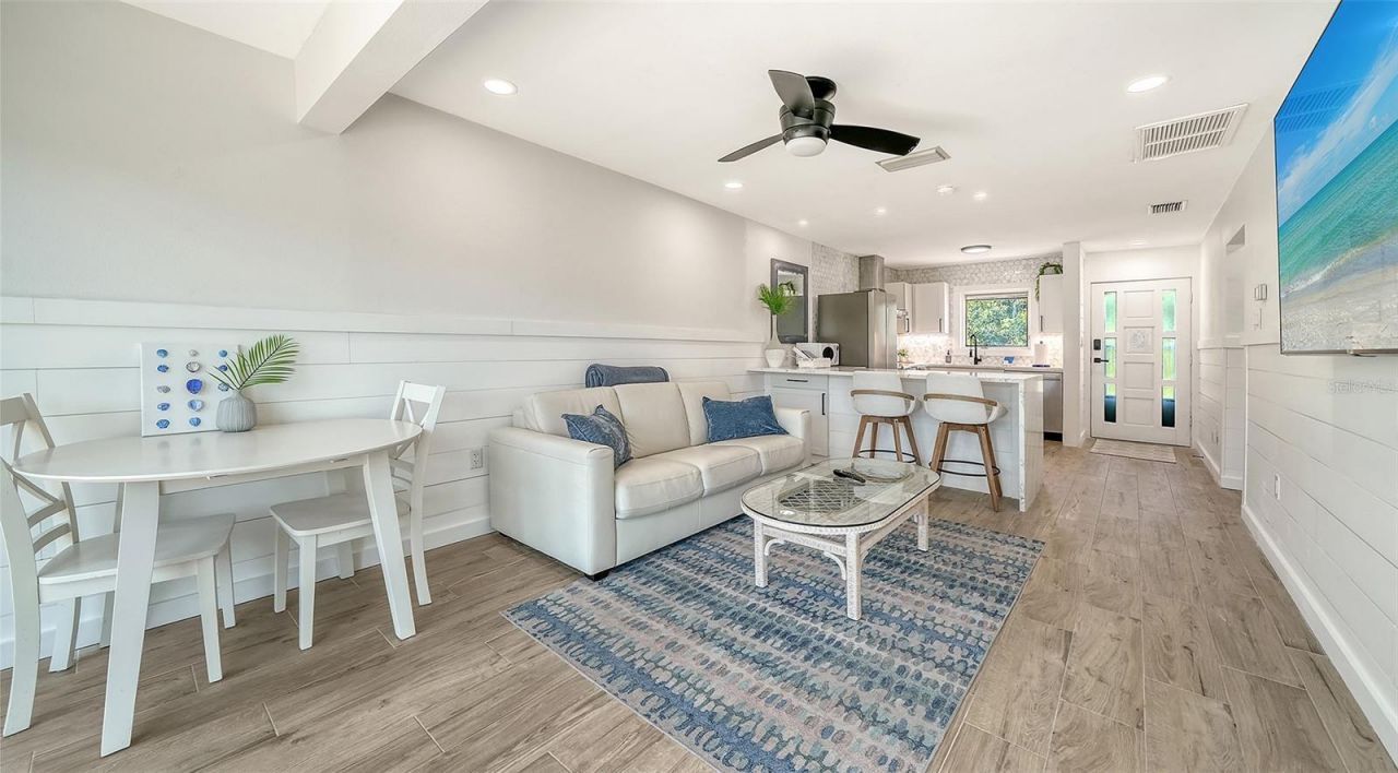 729 Saint Judes Drive S, Unit 3, Longboat Key, FL 34228 Photo