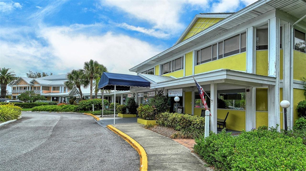 729 Saint Judes Drive S, Unit 3, Longboat Key, FL 34228 Photo