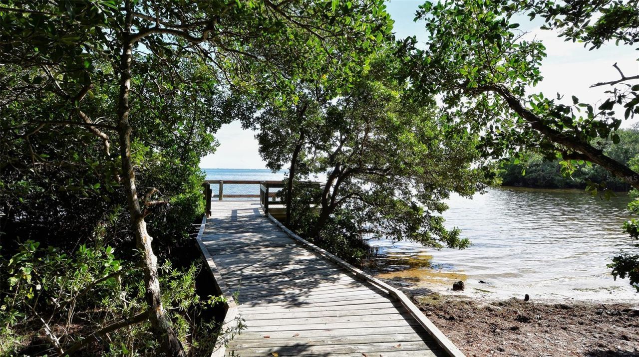 729 Saint Judes Drive S, Unit 3, Longboat Key, FL 34228 Photo