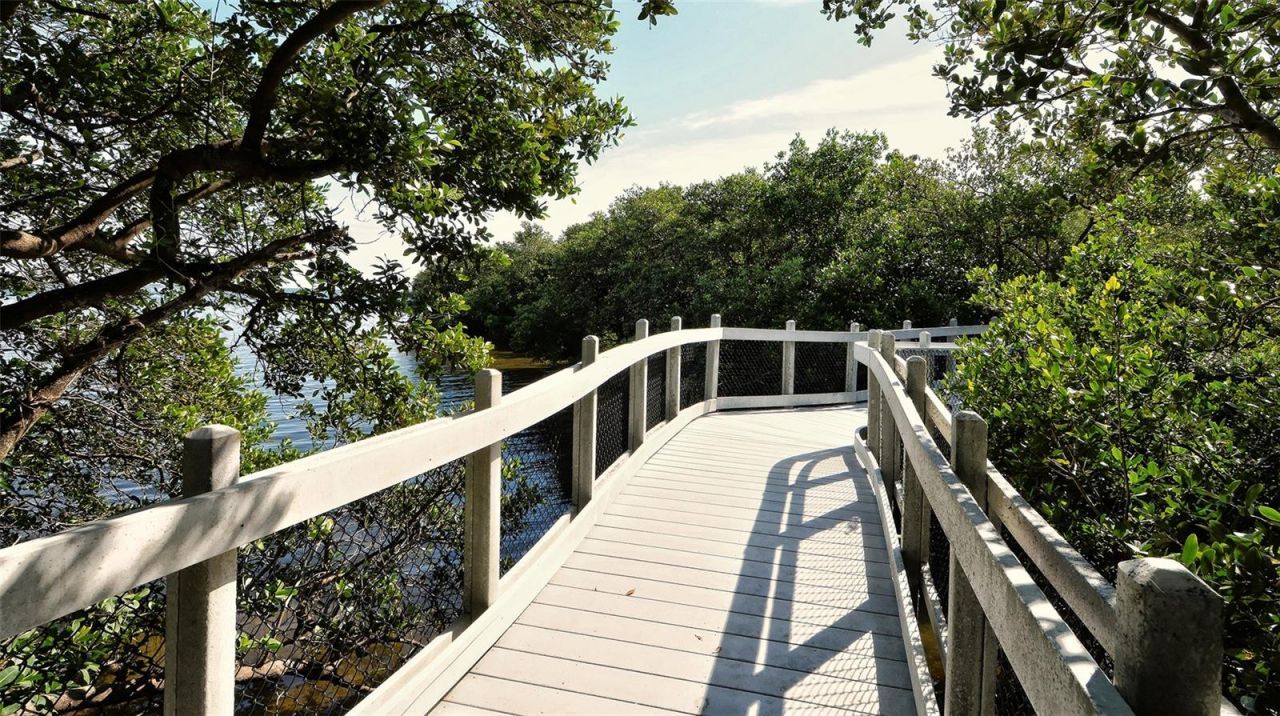 729 Saint Judes Drive S, Unit 3, Longboat Key, FL 34228 Photo