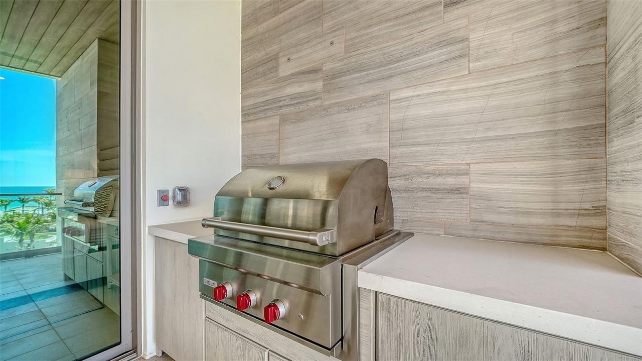 1581 Gulf Of Mexico Drive, Unit 406, Longboat Key, FL 34228 Photo