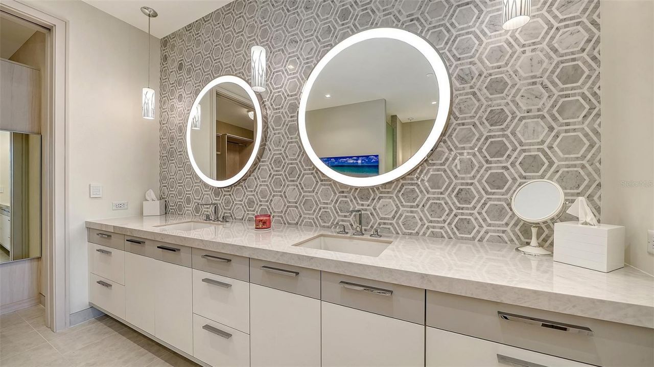 1581 Gulf Of Mexico Drive, Unit 406, Longboat Key, FL 34228 Photo