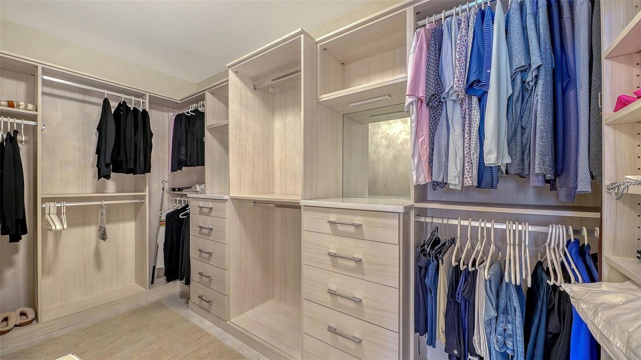 1581 Gulf Of Mexico Drive, Unit 406, Longboat Key, FL 34228 Photo