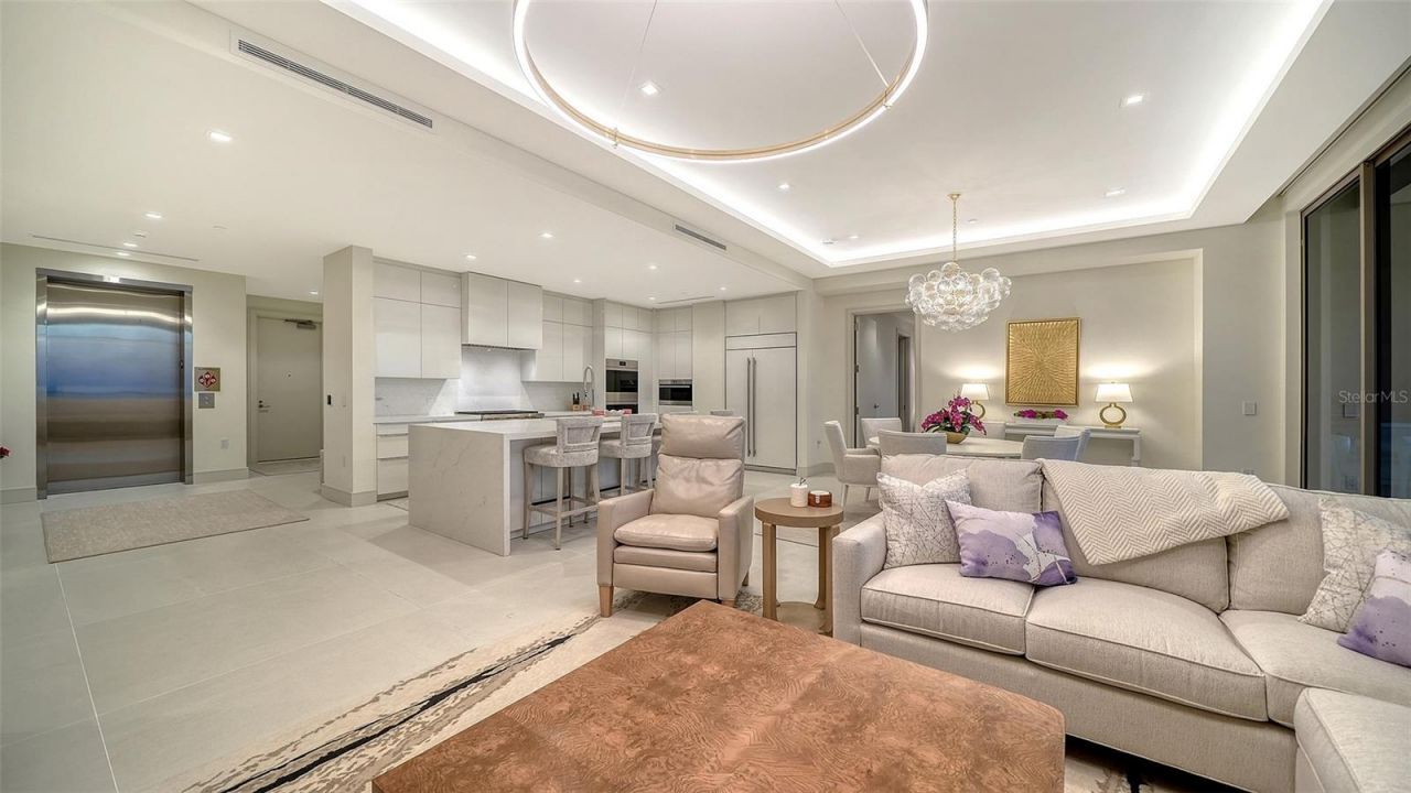 1581 Gulf Of Mexico Drive, Unit 406, Longboat Key, FL 34228 Photo