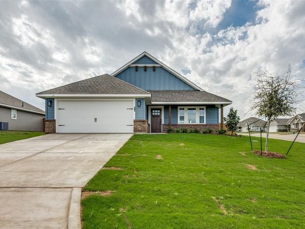 313 Sam Drive, Hillsboro, TX 76645