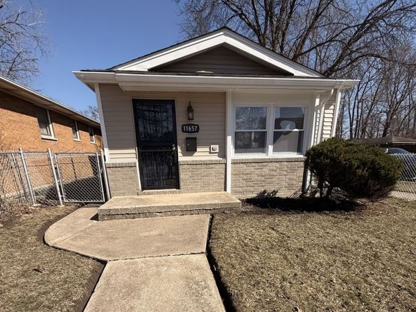 11657 S Racine Avenue , Chicago, IL 60643