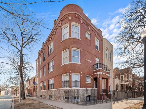 2435 S California Boulevard , Chicago, IL 60623