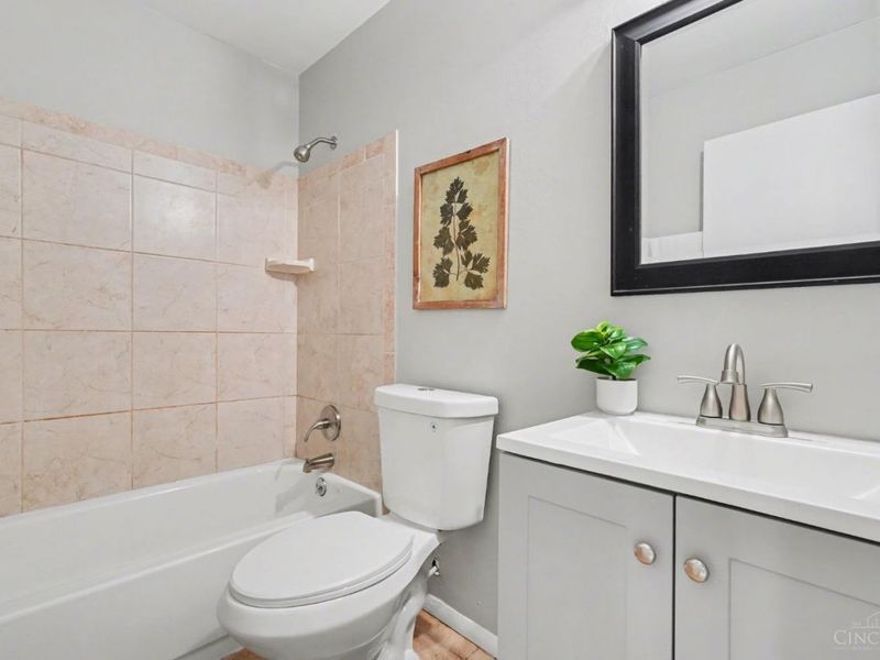 5691 Tall Oaks Drive, Miami Twp, OH 45150 Photo 17