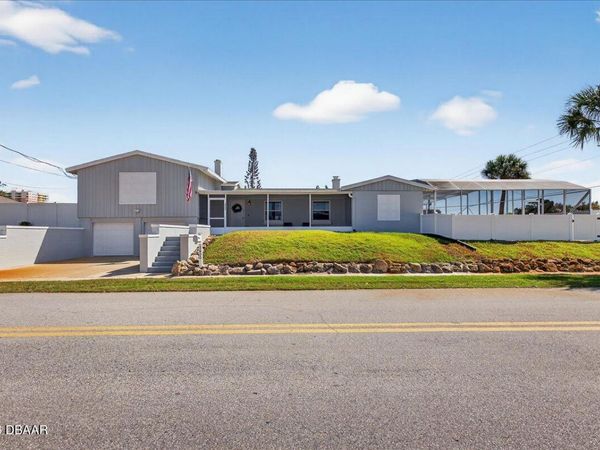 1600 N Oleander Avenue, Daytona Beach, FL 32118