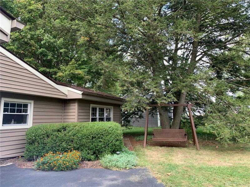 1328 Shawnee Drive, Yellow Springs, OH 45387 Photo 2