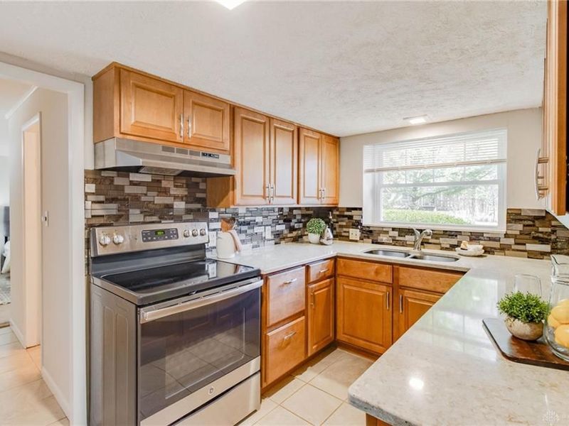 1328 Shawnee Drive, Yellow Springs, OH 45387 Photo 8