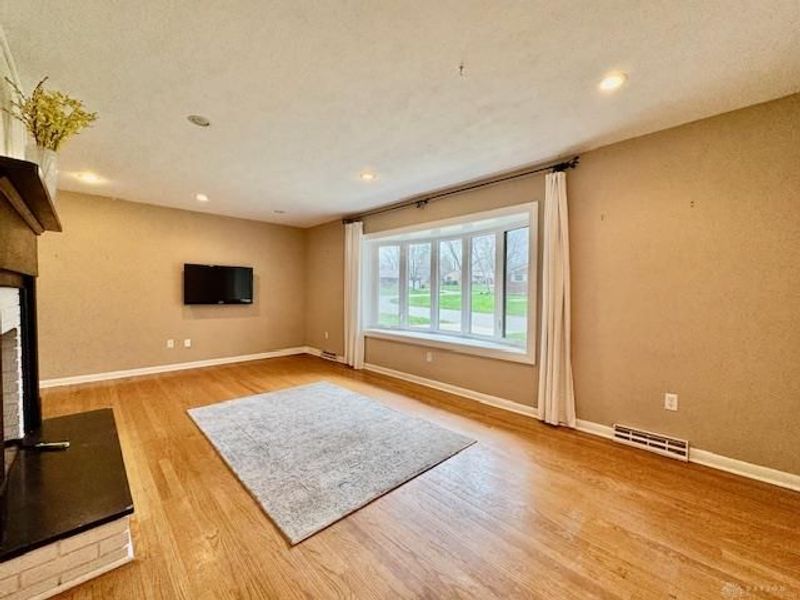 85 Poinciana Drive, Washington Township, OH 45459 Photo 11