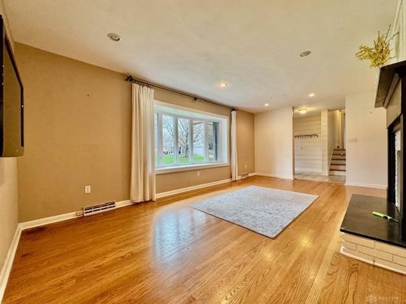 85 Poinciana Drive, Washington Township, OH 45459 Photo 14