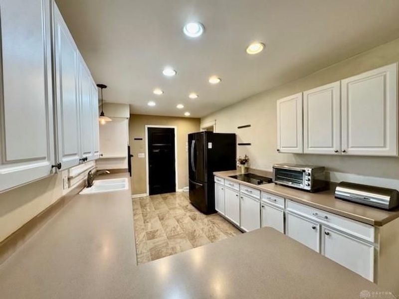 85 Poinciana Drive, Washington Township, OH 45459 Photo 18