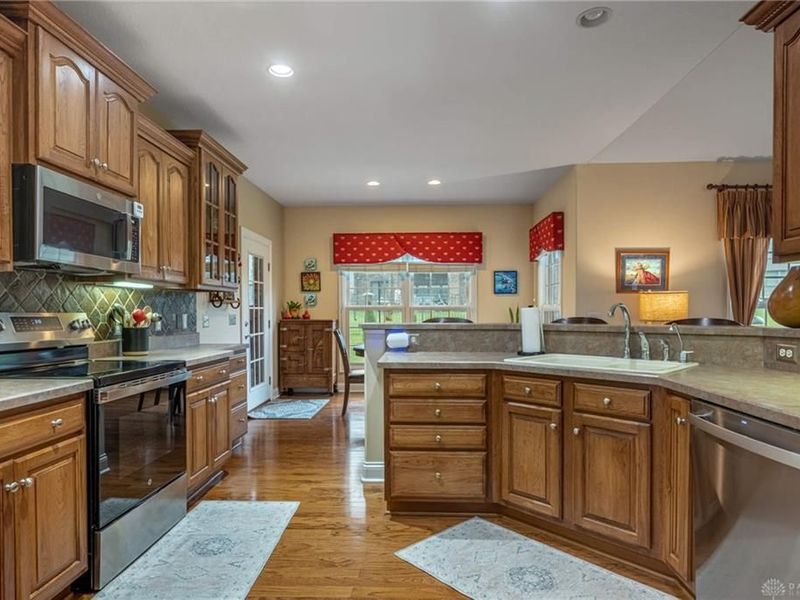 3938 Liam Court, Bellbrook, OH 45305 Photo 12