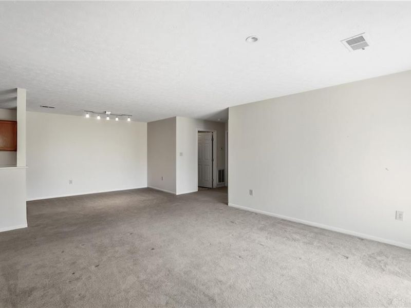 12061 Carrington Lane, Unit 102, Loveland, OH 45140 Photo 14