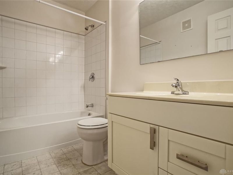 12061 Carrington Lane, Unit 102, Symmes Township, OH 45140 Photo 23