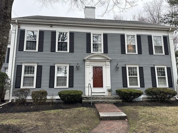55 West Street, Unit 7, Medfield, MA 02052