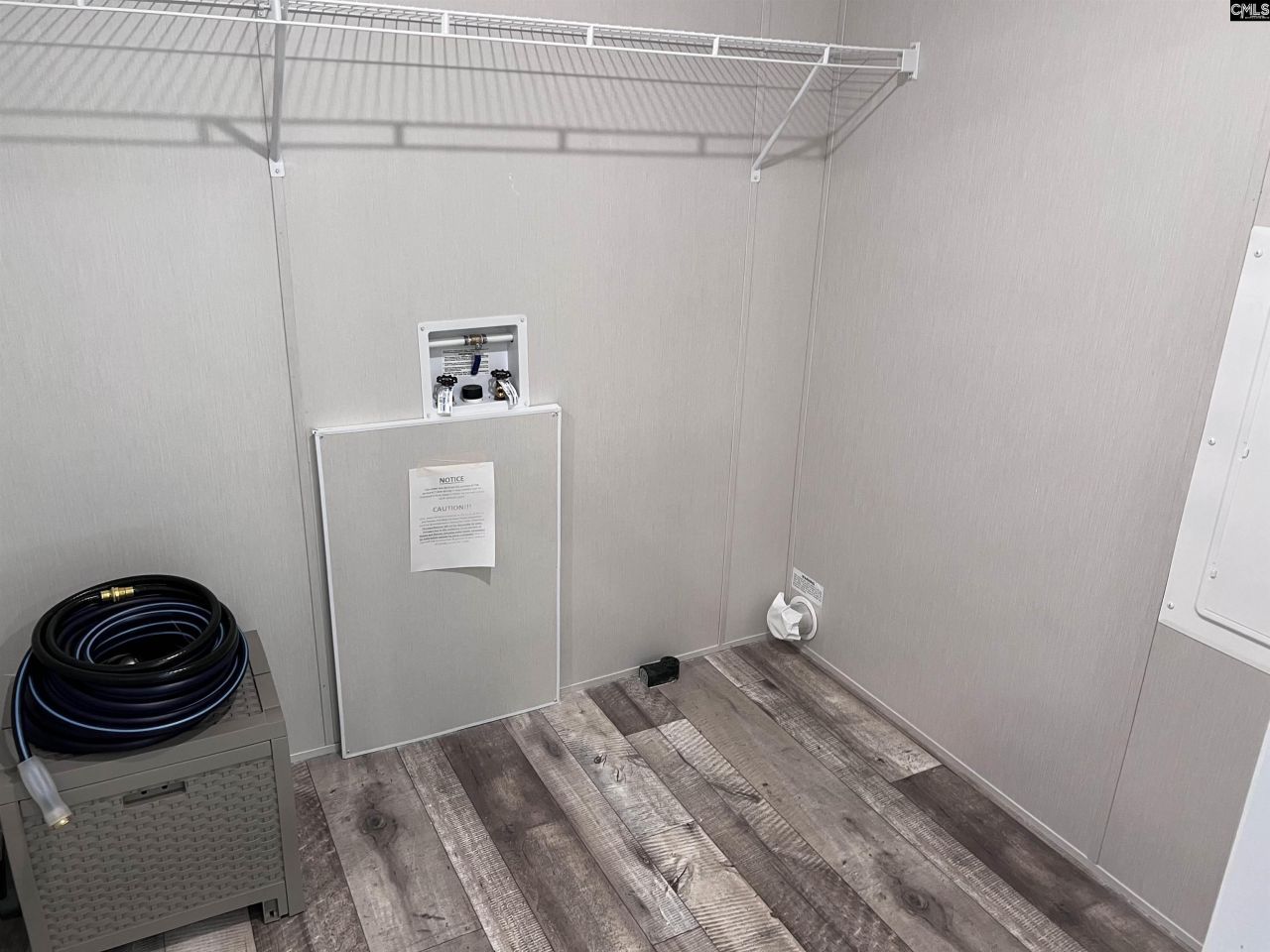 779 Thor Road  Photo 13