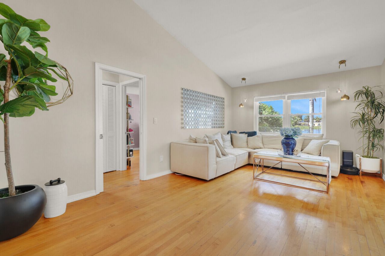 5154 Woodstone Circle E, Greenacres, FL 33463 Photo