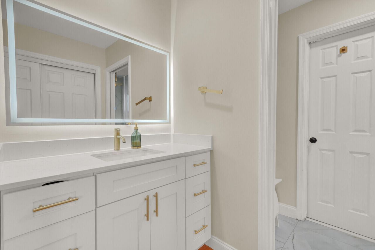 5154 Woodstone Circle E, Greenacres, FL 33463 Photo