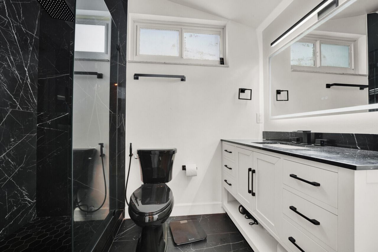 5154 Woodstone Circle E, Greenacres, FL 33463 Photo