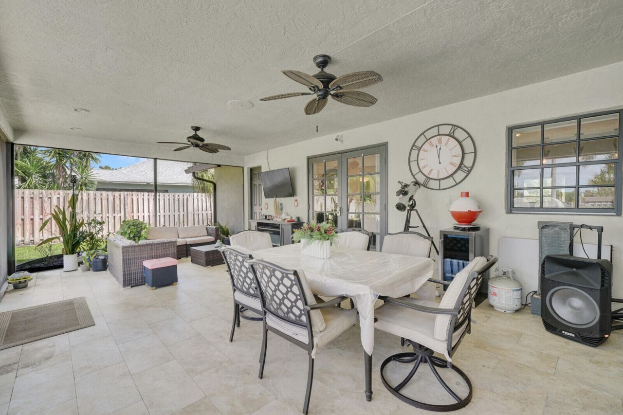 5154 Woodstone Circle E, Greenacres, FL 33463 Photo