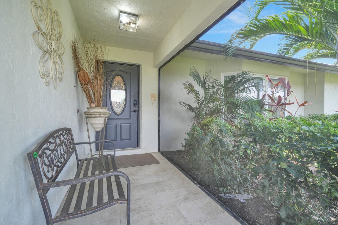 5154 Woodstone Circle E, Greenacres, FL 33463 Photo