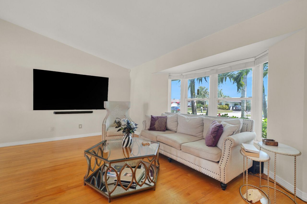 5154 Woodstone Circle E, Greenacres, FL 33463 Photo