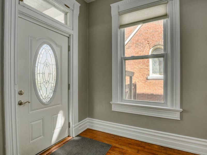 562 E 4th Street E, Newport, KY 41071 Photo 3