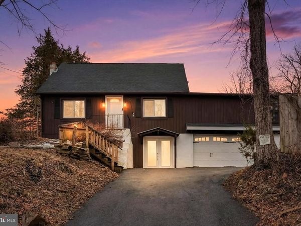 3006 WILD RUN ROAD, PENNSBURG, PA 18073