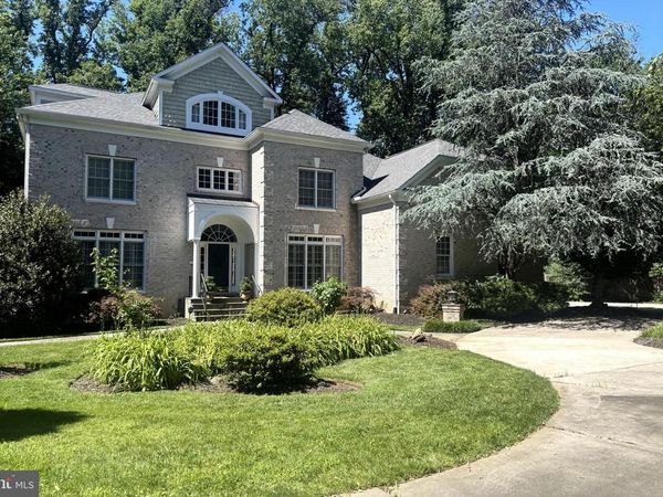 5807 GROSVENOR LANE, BETHESDA, MD 20814