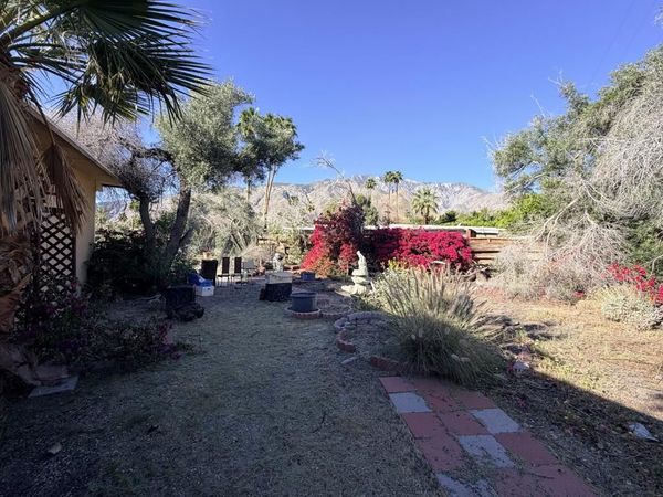2290 N Milben Circle, Palm Springs, CA 92262