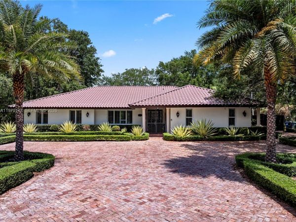 8801 SW 124th St, Miami, FL 33176