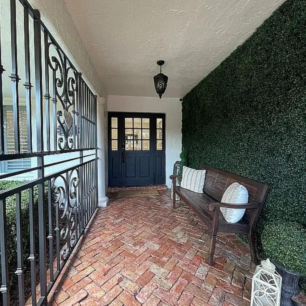 8801 SW 124th St , Miami, FL 33176 Photo