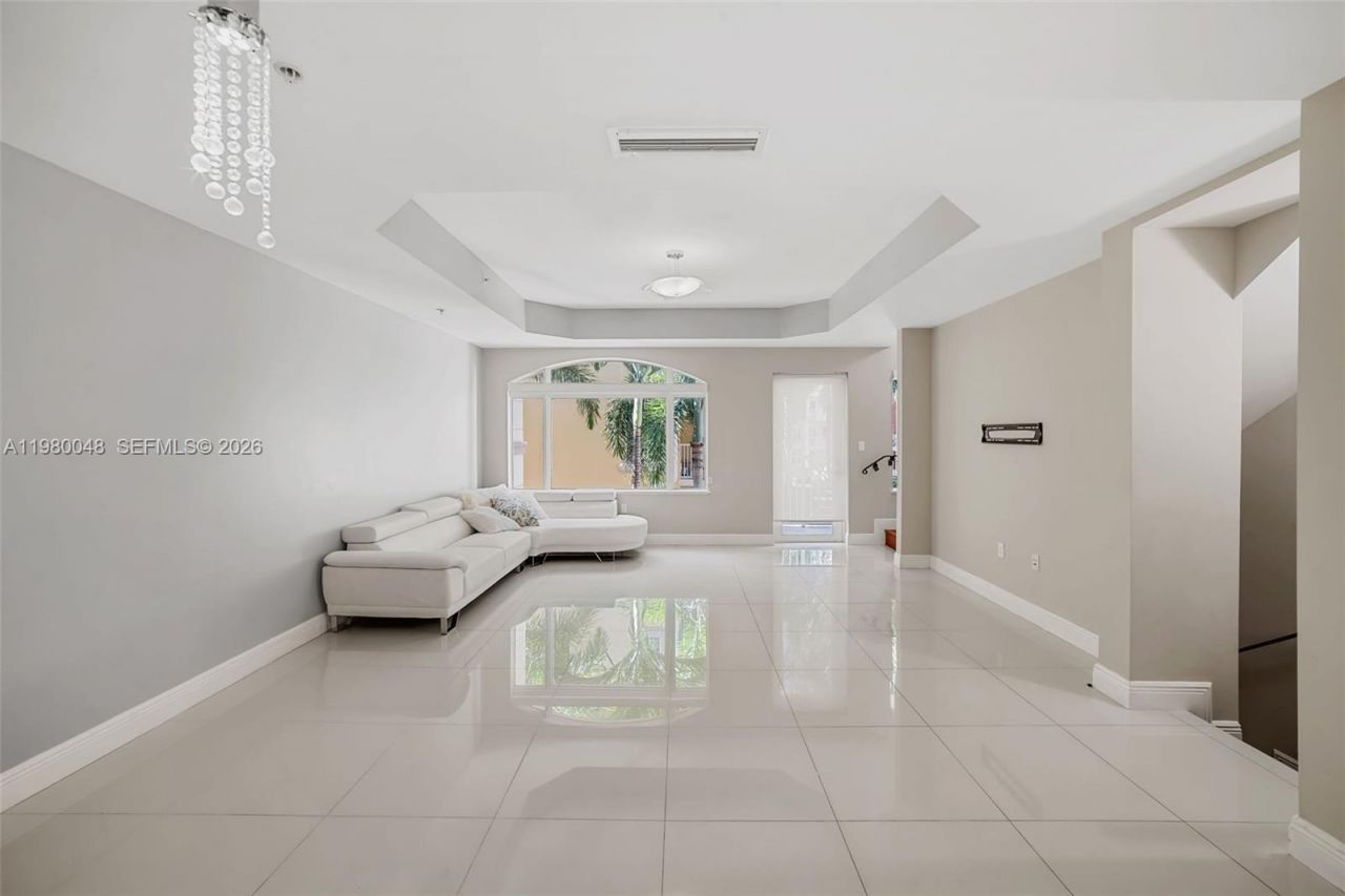 2729 NE 184th Ln , Unit 2729, Aventura, FL 33160 Photo