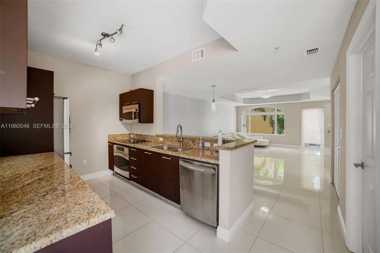 2729 NE 184th Ln , Unit 2729, Aventura, FL 33160 Photo