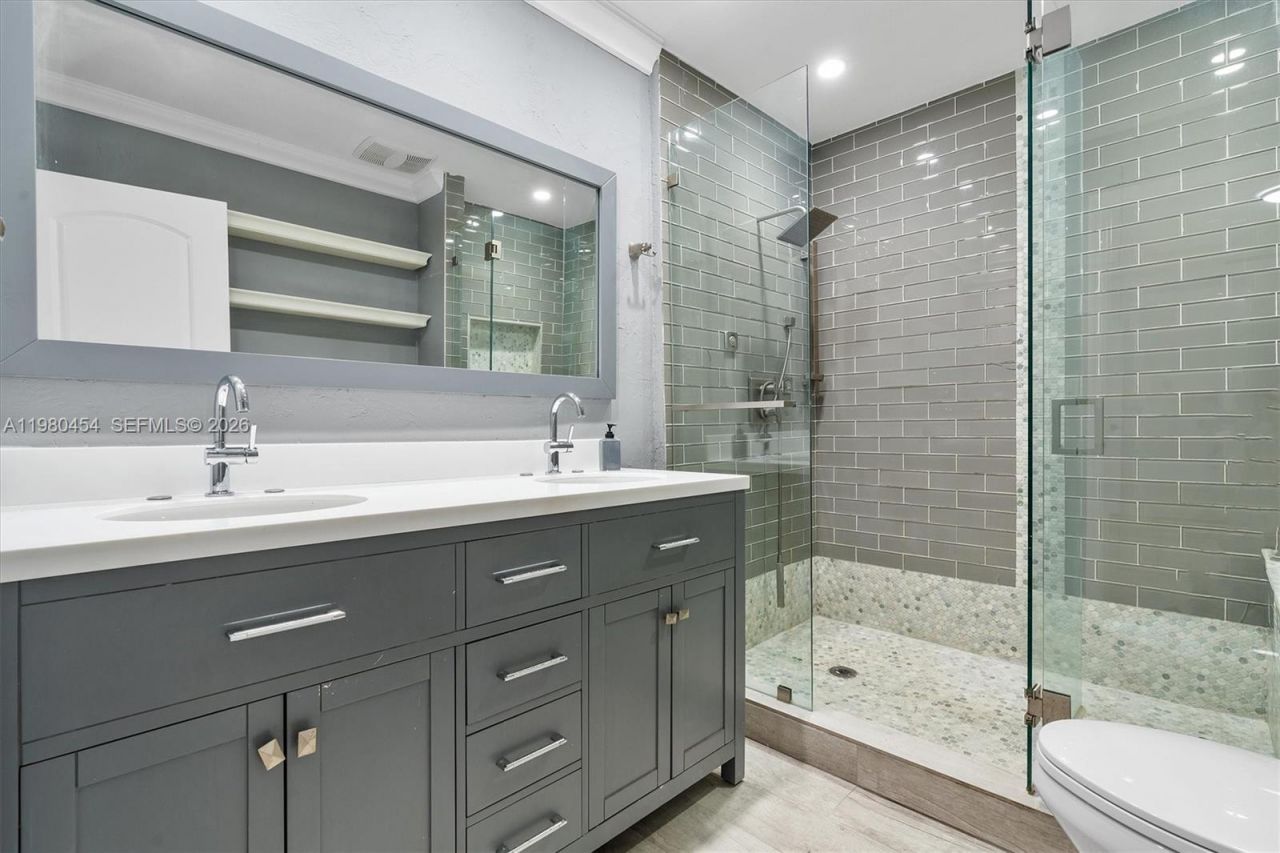 2805 E Lexington Dr, Miramar, FL 33025 Photo