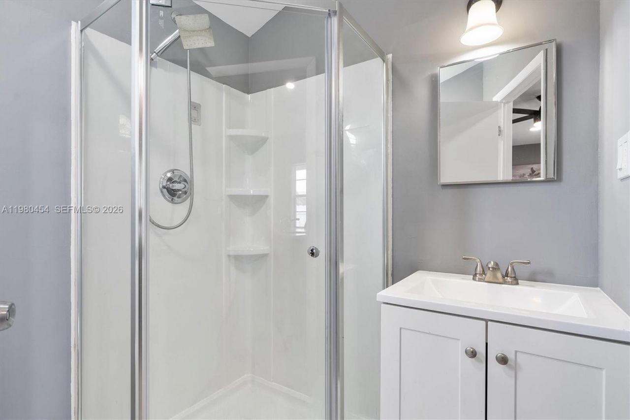 2805 E Lexington Dr, Miramar, FL 33025 Photo