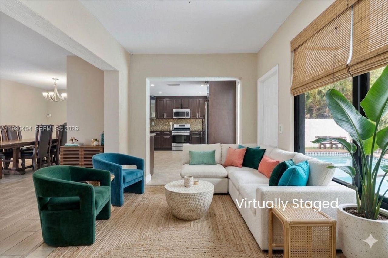 2805 E Lexington Dr, Miramar, FL 33025 Photo