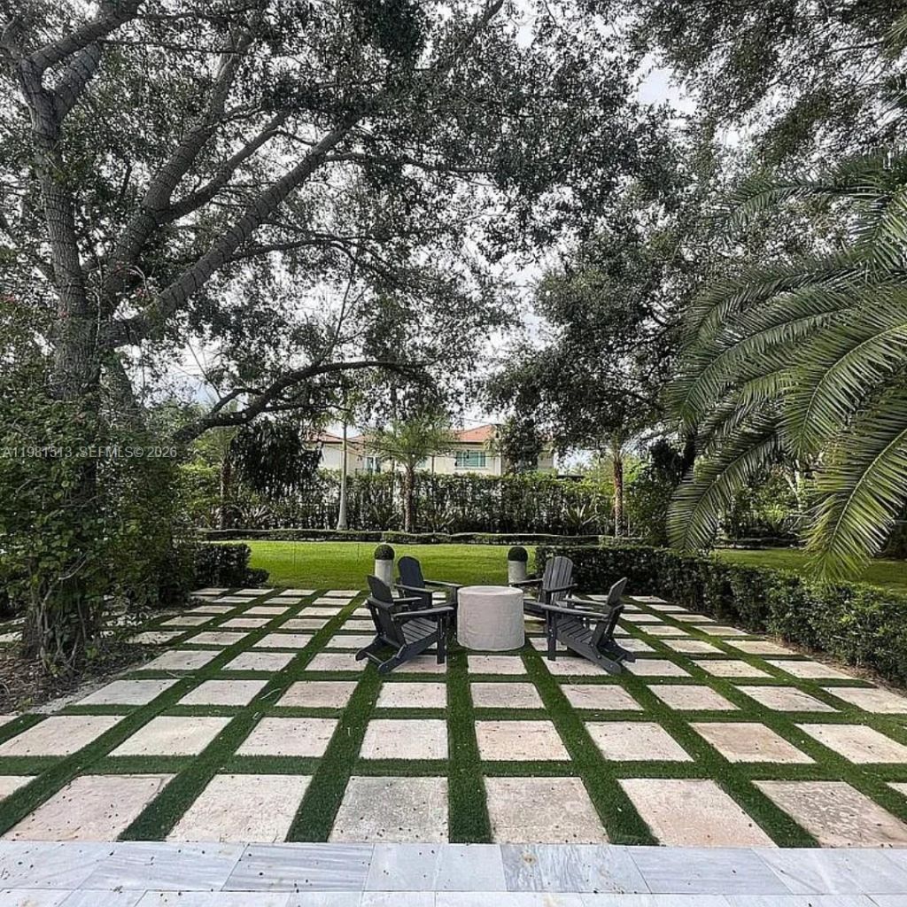 8801 SW 124th St , Miami, FL 33176 Photo