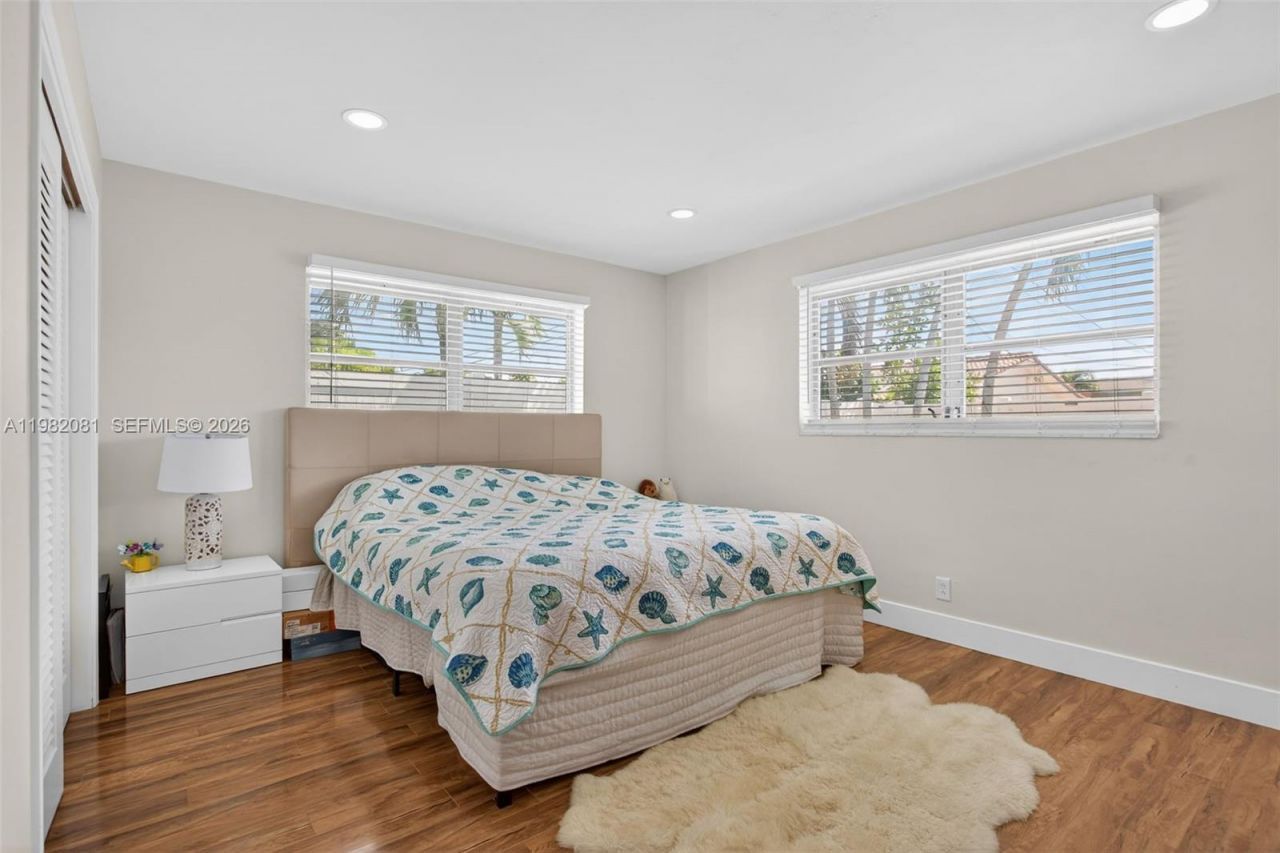2136 NE 56th Pl, Fort Lauderdale, FL 33308 Photo